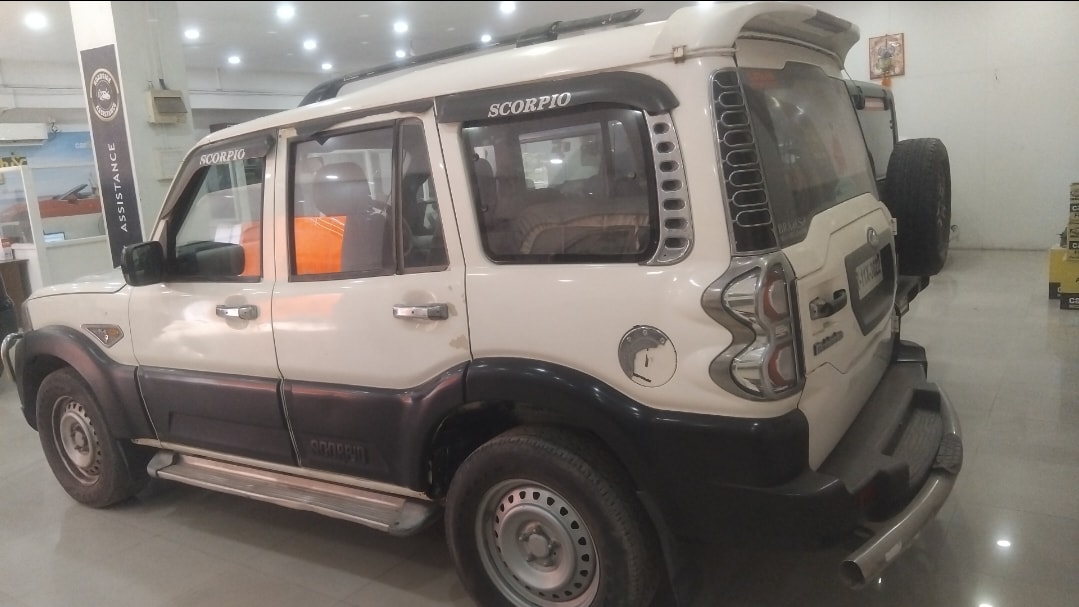 Used 2015 Mahindra Scorpio Used 2015 Mahindra Scorpio