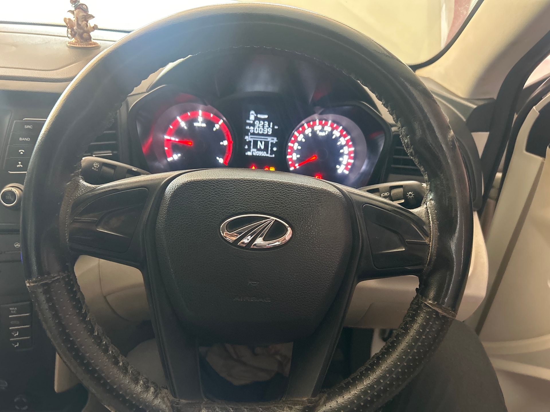 Used 2019 Mahindra XUV300 Used 2019 Mahindra XUV300
