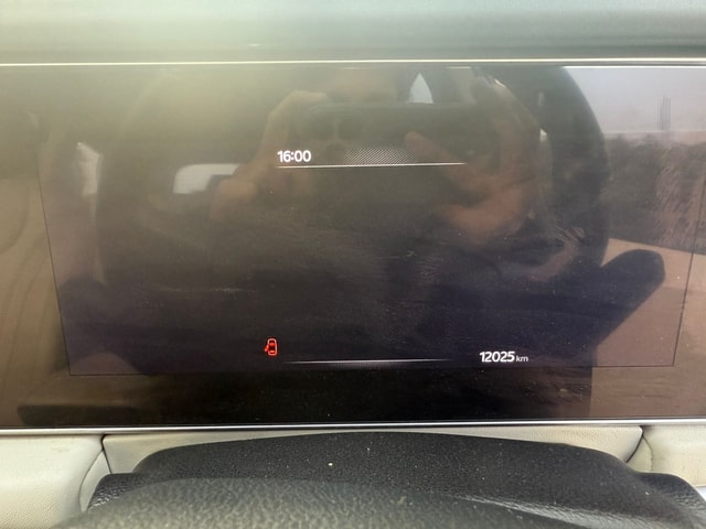 View Mahindra XUV700 Image 12 Used Mahindra XUV700 Image 12