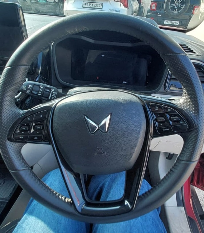 Used 2024 Mahindra XUV 3XO Used 2024 Mahindra XUV 3XO