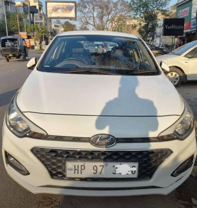 View Hyundai i20 Active Image 2 Used Hyundai i20 Active Image 2