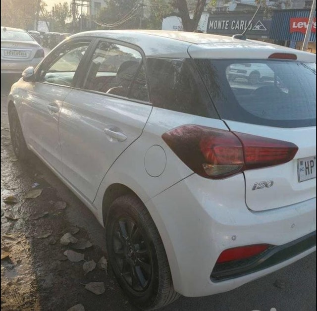 View Hyundai i20 Active Image 4 Used Hyundai i20 Active Image 4