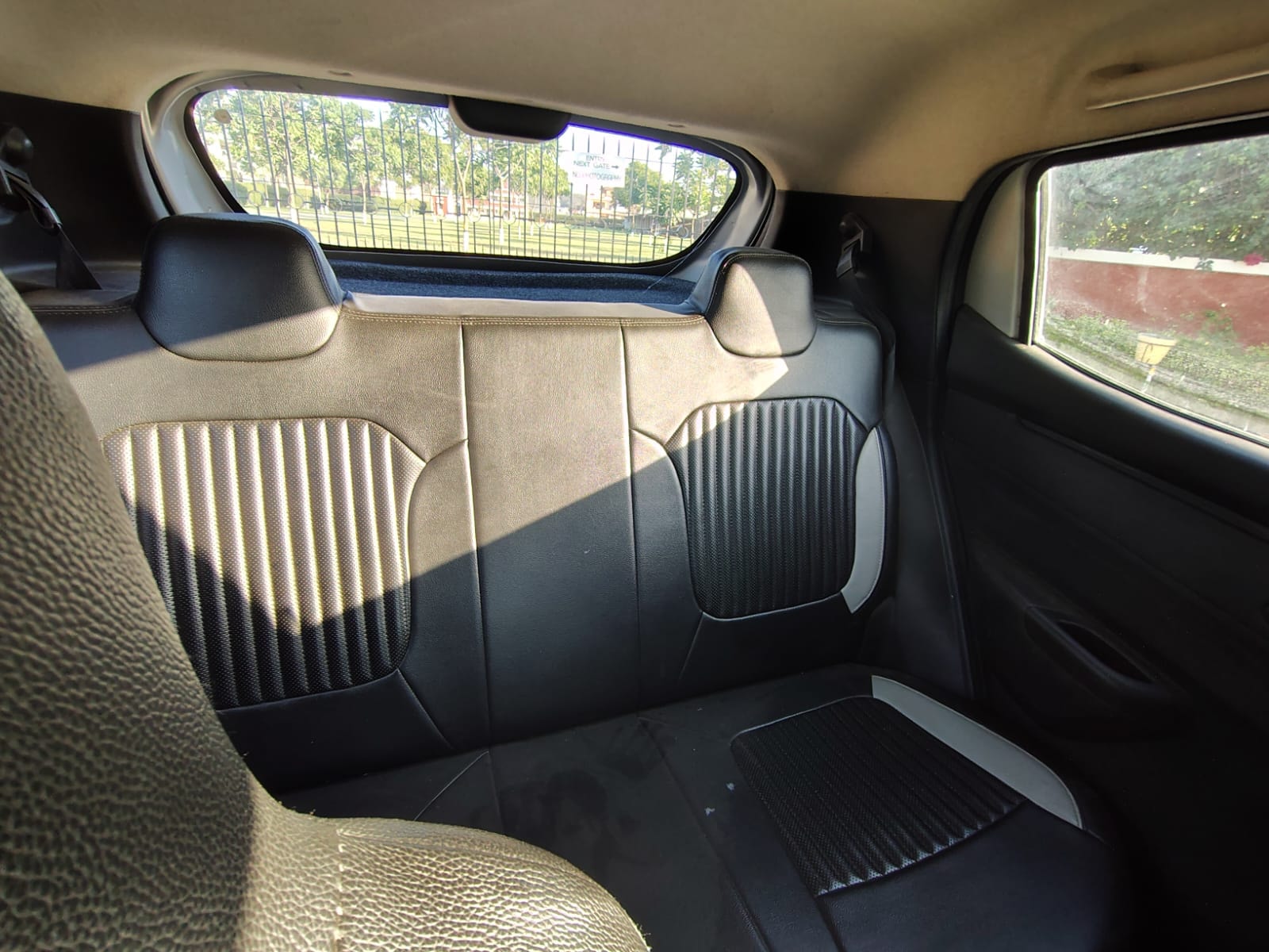 Kwid image 10 Kwid image 10
