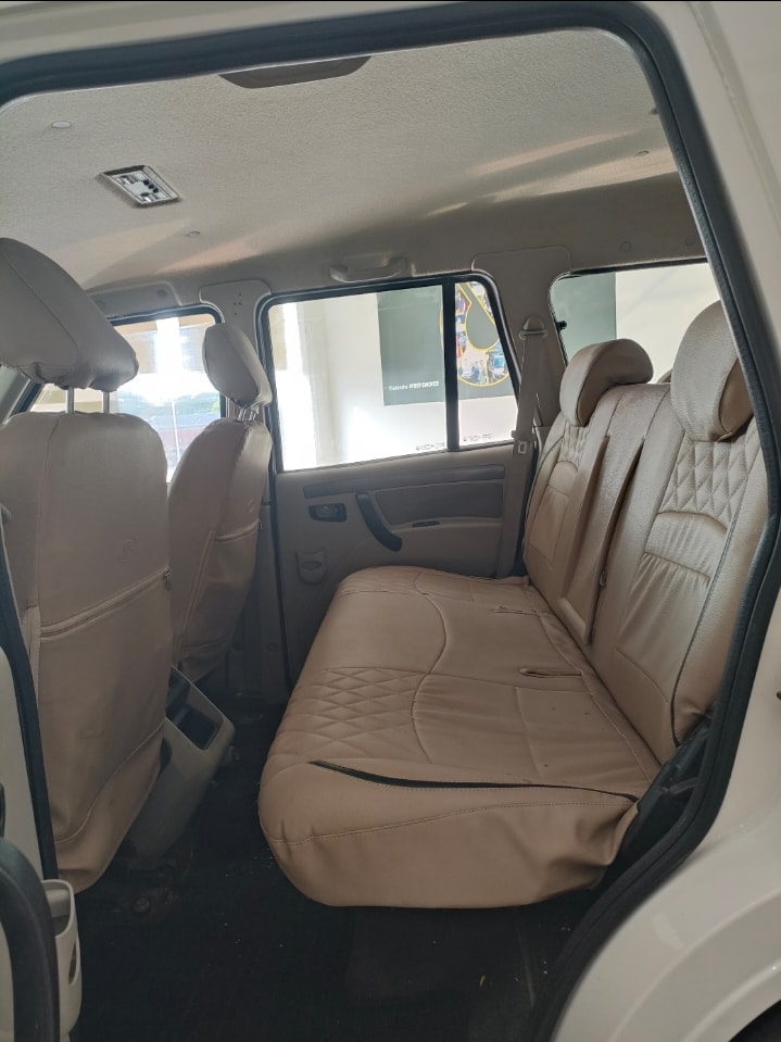 Used 2015 Mahindra Scorpio Used 2015 Mahindra Scorpio