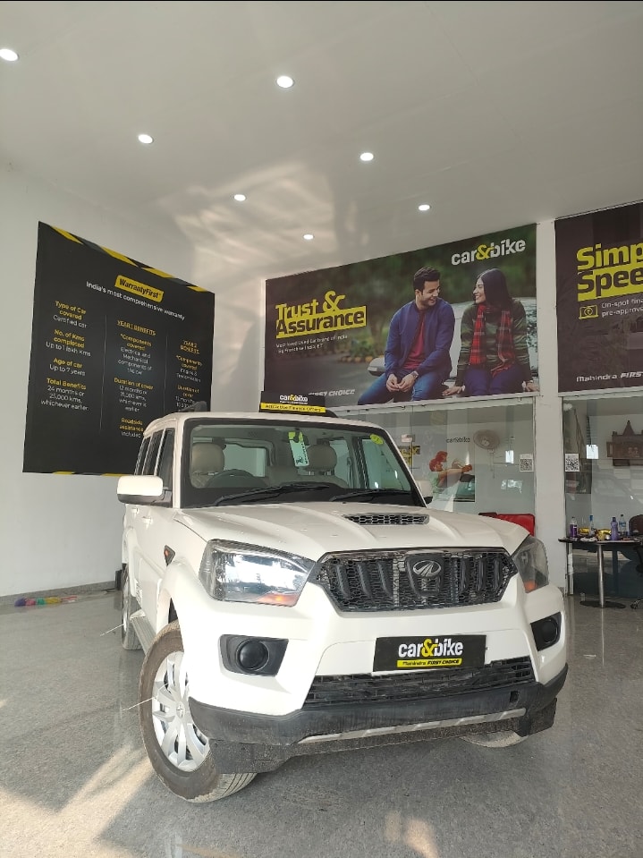 Used 2015 Mahindra Scorpio Used 2015 Mahindra Scorpio