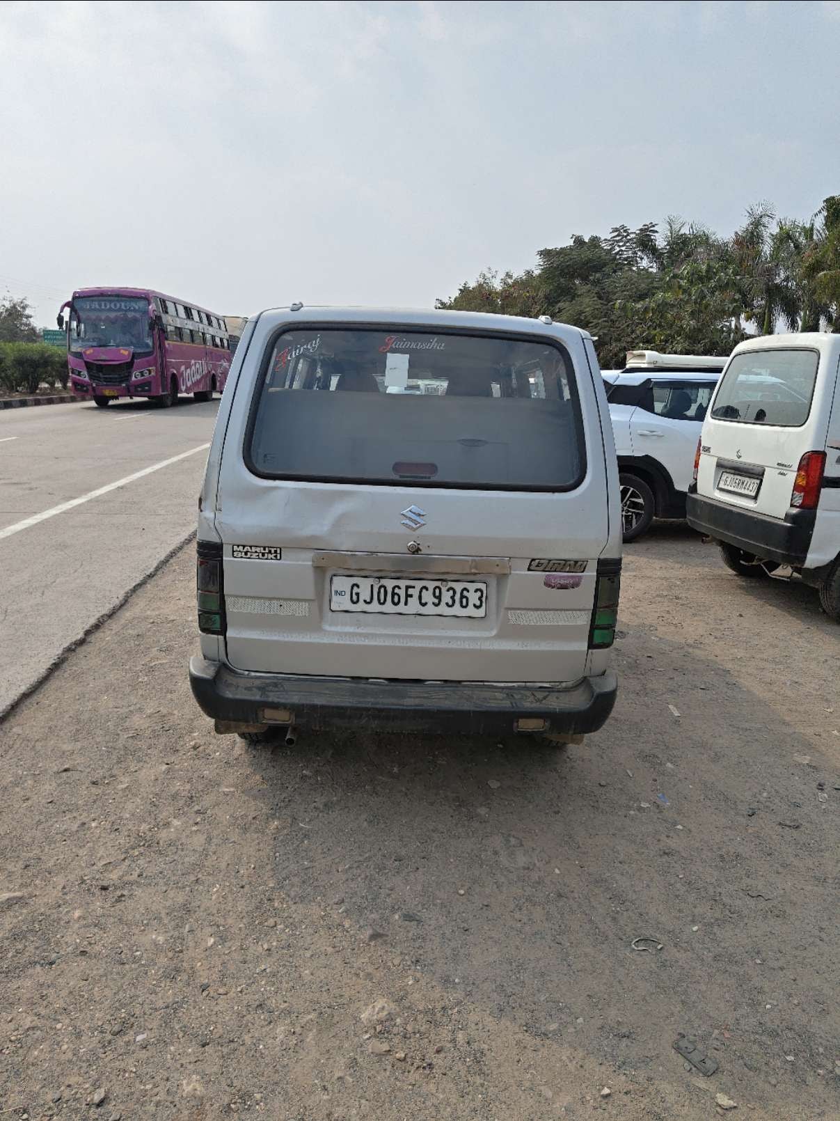 View 2012 Maruti Suzuki Omni E 8 STR BS-IV Image 3 Used 2012 Maruti Suzuki Omni E 8 STR BS-IV Image 3
