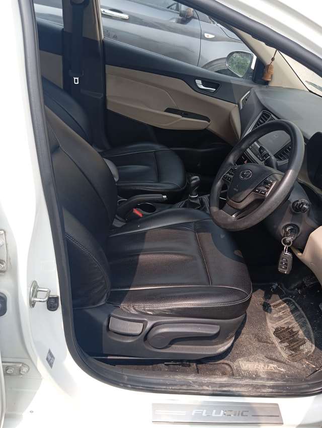 View Hyundai Verna Image 10 Used Hyundai Verna Image 10
