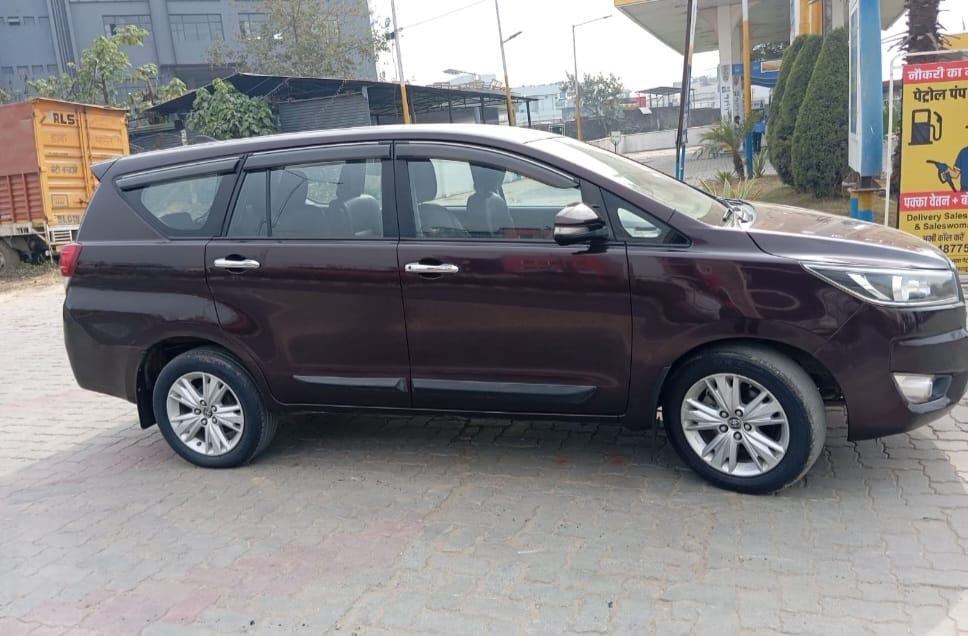 Used 2018 Toyota Innova Crysta Used 2018 Toyota Innova Crysta