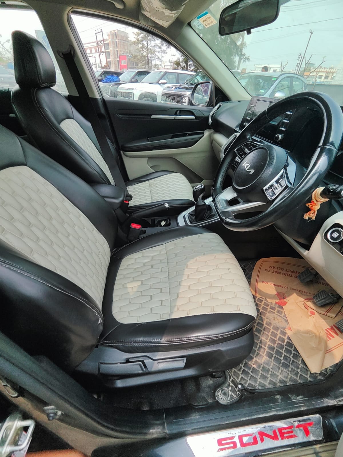 Used 2022 Kia Sonet Used 2022 Kia Sonet