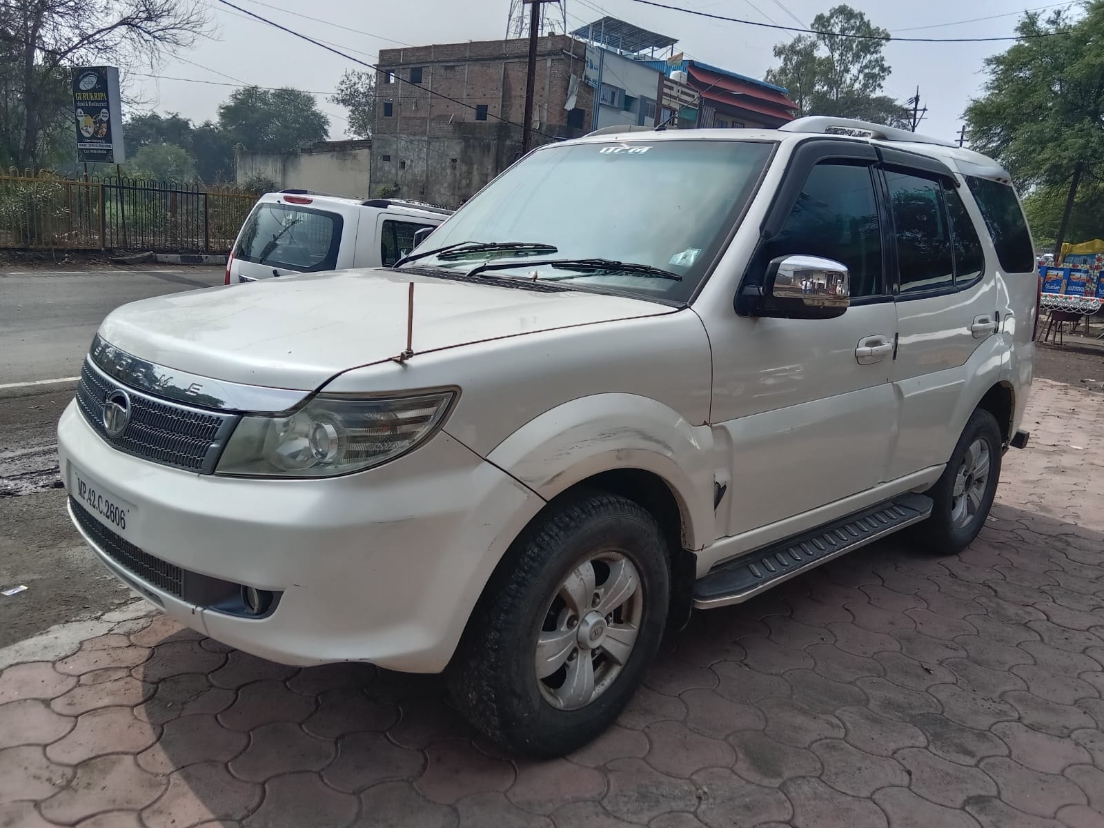 Used 2014 Tata Safari Storme Used 2014 Tata Safari Storme