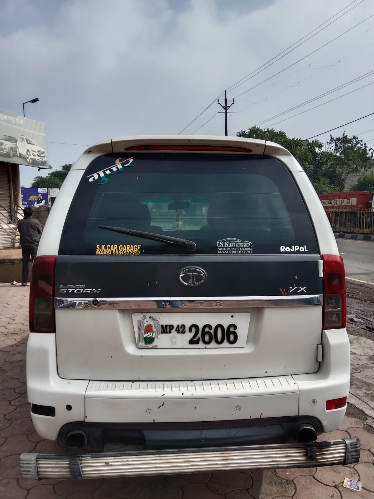 Used 2014 Tata Safari Storme Used 2014 Tata Safari Storme