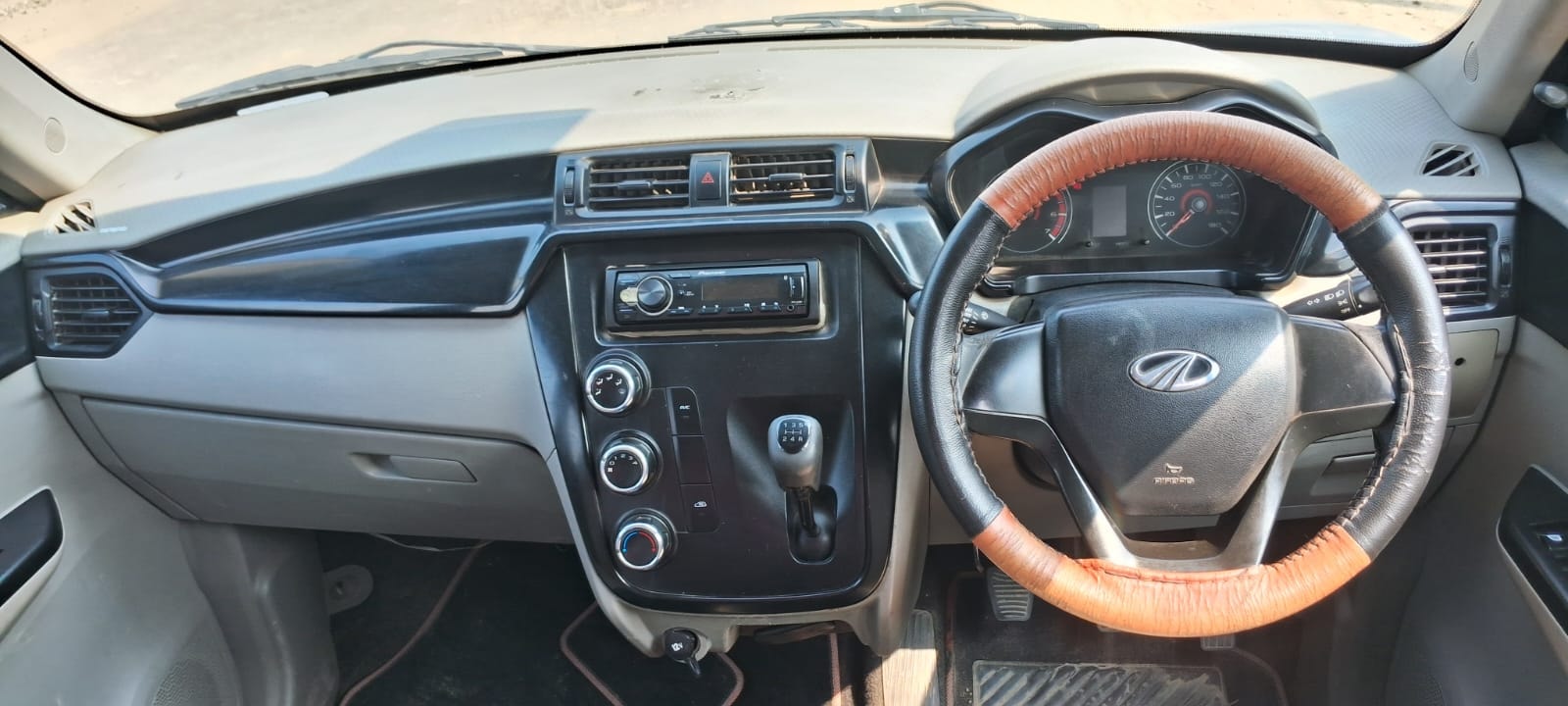 Used 2016 Mahindra KUV100 Used 2016 Mahindra KUV100