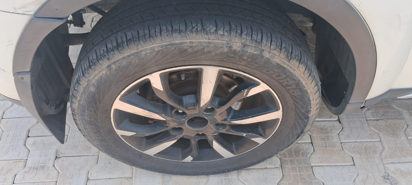 Used 2019 Mahindra XUV500 Used 2019 Mahindra XUV500