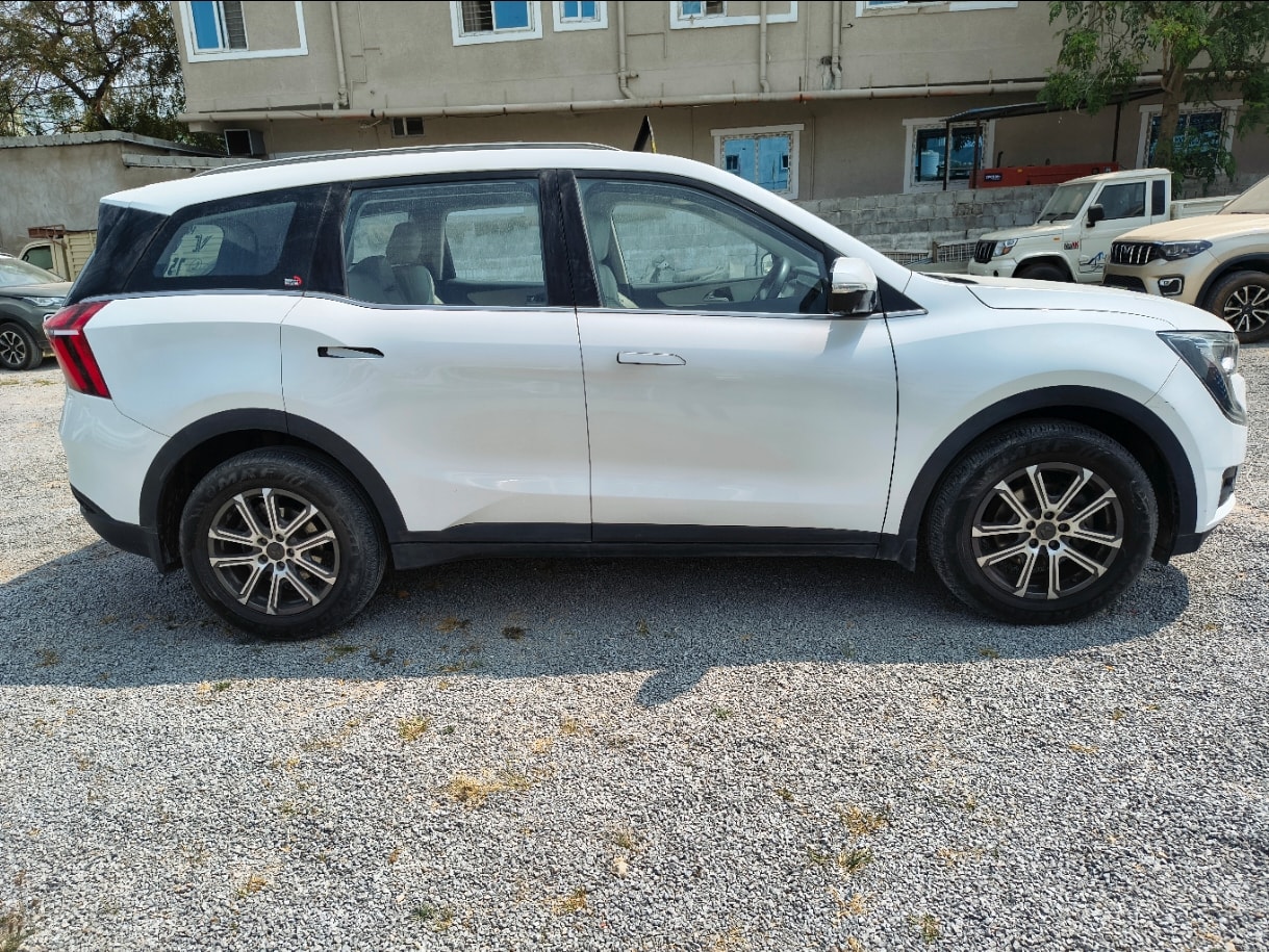 Used 2023 Mahindra XUV700 Used 2023 Mahindra XUV700
