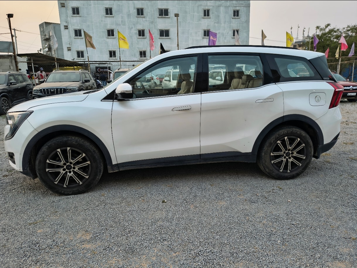 Used 2023 Mahindra XUV700 Used 2023 Mahindra XUV700