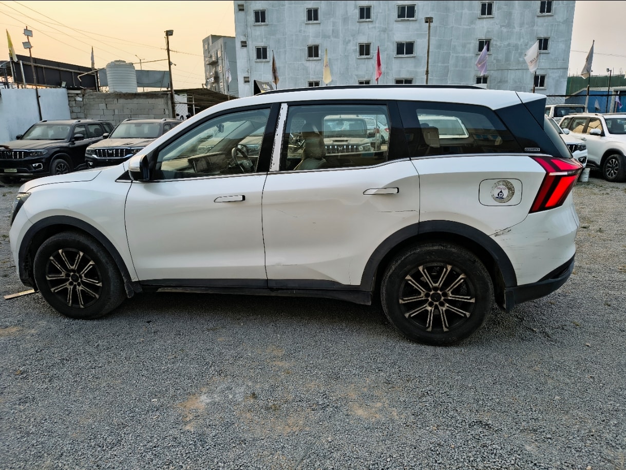 Used 2023 Mahindra XUV700 Used 2023 Mahindra XUV700