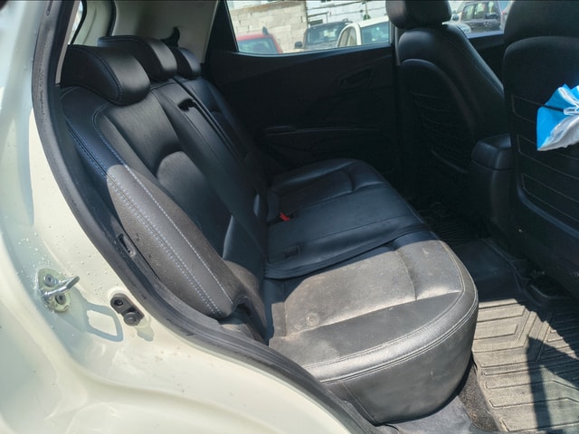 View Mahindra XUV400 Image 17 Used Mahindra XUV400 Image 17