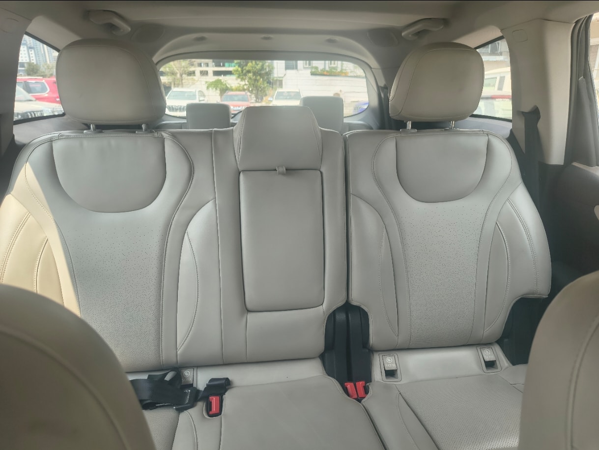 Used 2023 Mahindra XUV700 Used 2023 Mahindra XUV700