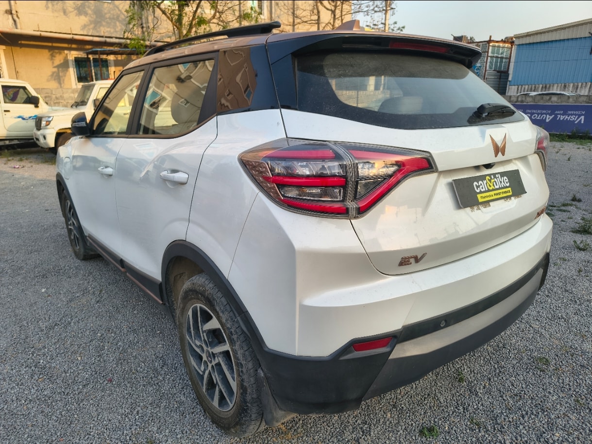 Used 2024 Mahindra XUV400 Used 2024 Mahindra XUV400