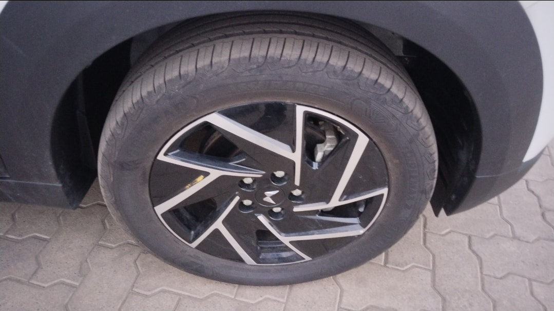 Used 2024 Mahindra XUV 3XO Used 2024 Mahindra XUV 3XO
