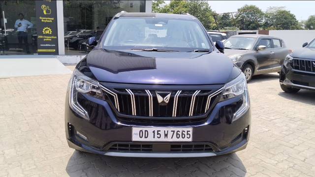 View Mahindra XUV700 Image 2 Used Mahindra XUV700 Image 2
