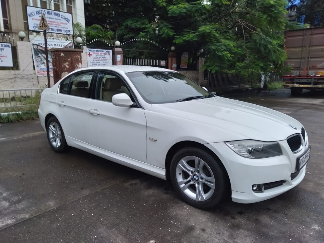 3 Series image 4 3 Series image 4