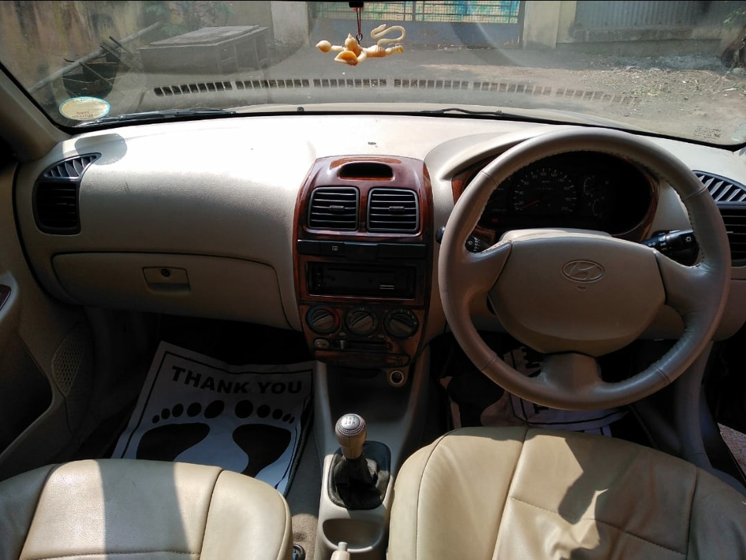 Accent image 3 Accent image 3