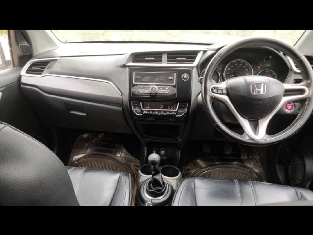 BR-V image 4 BR-V image 4