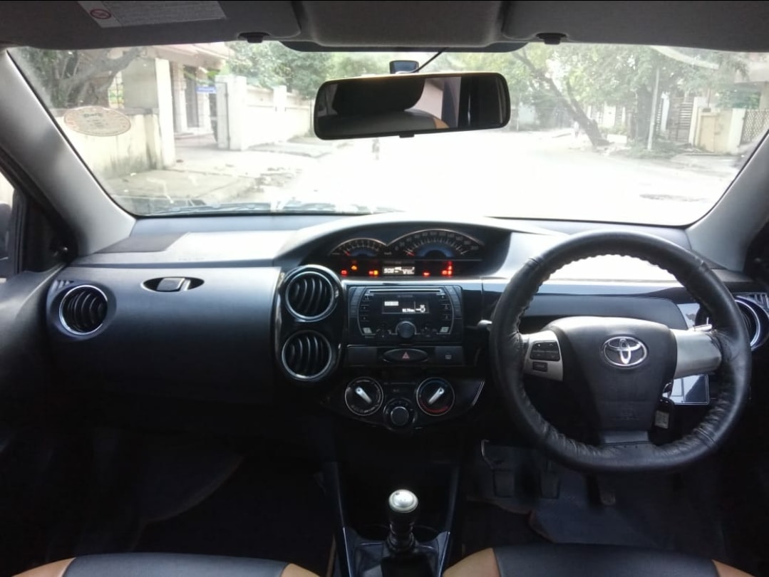 Etios Cross image 4 Etios Cross image 4