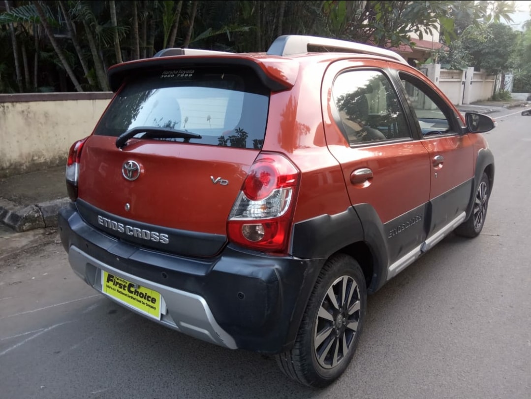 Etios Cross image 12 Etios Cross image 12