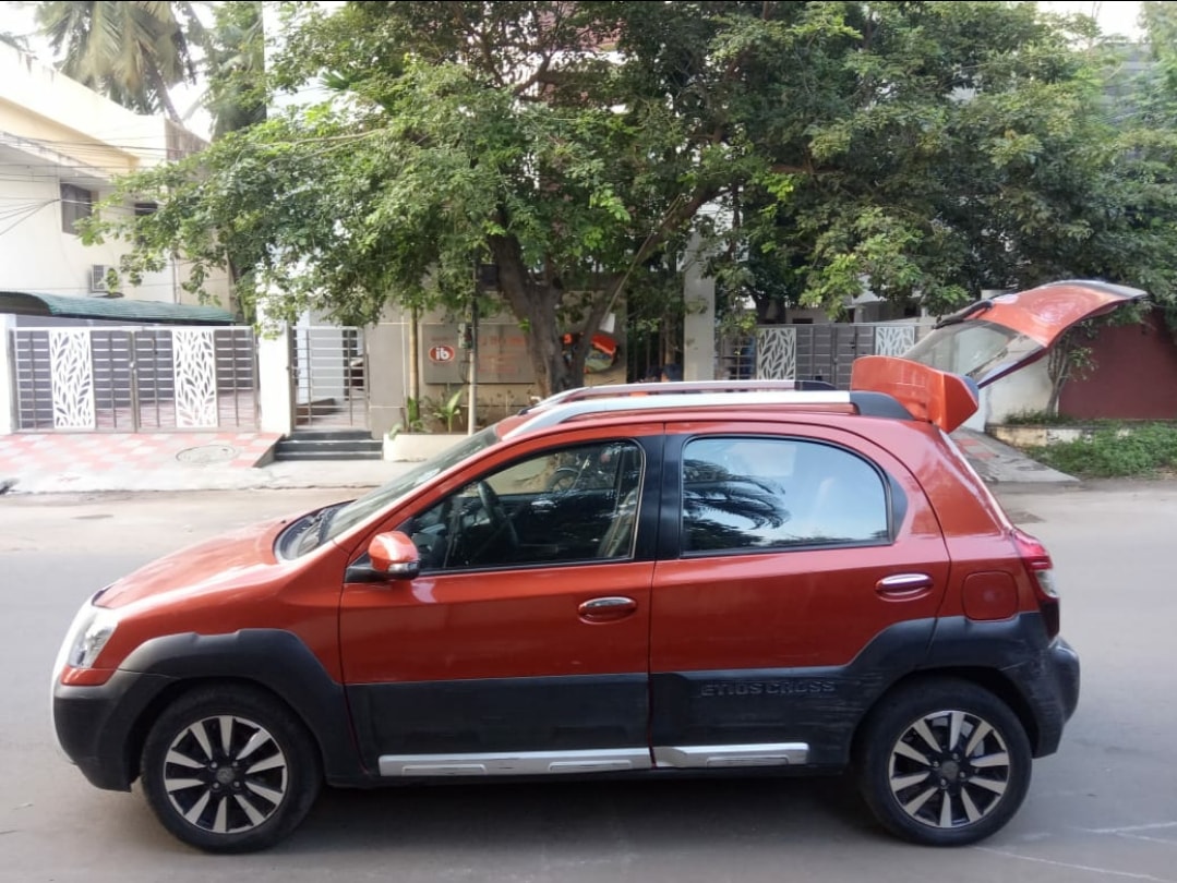 Etios Cross image 16 Etios Cross image 16