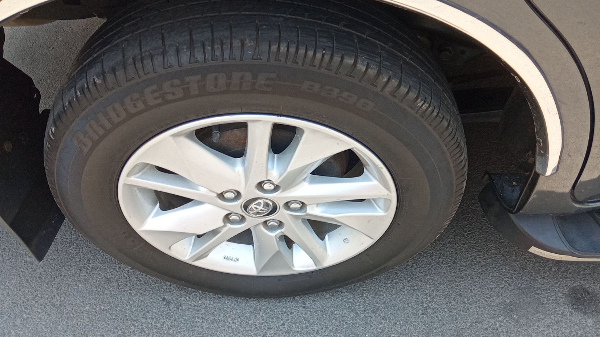 Innova Crysta image 11 Innova Crysta image 11