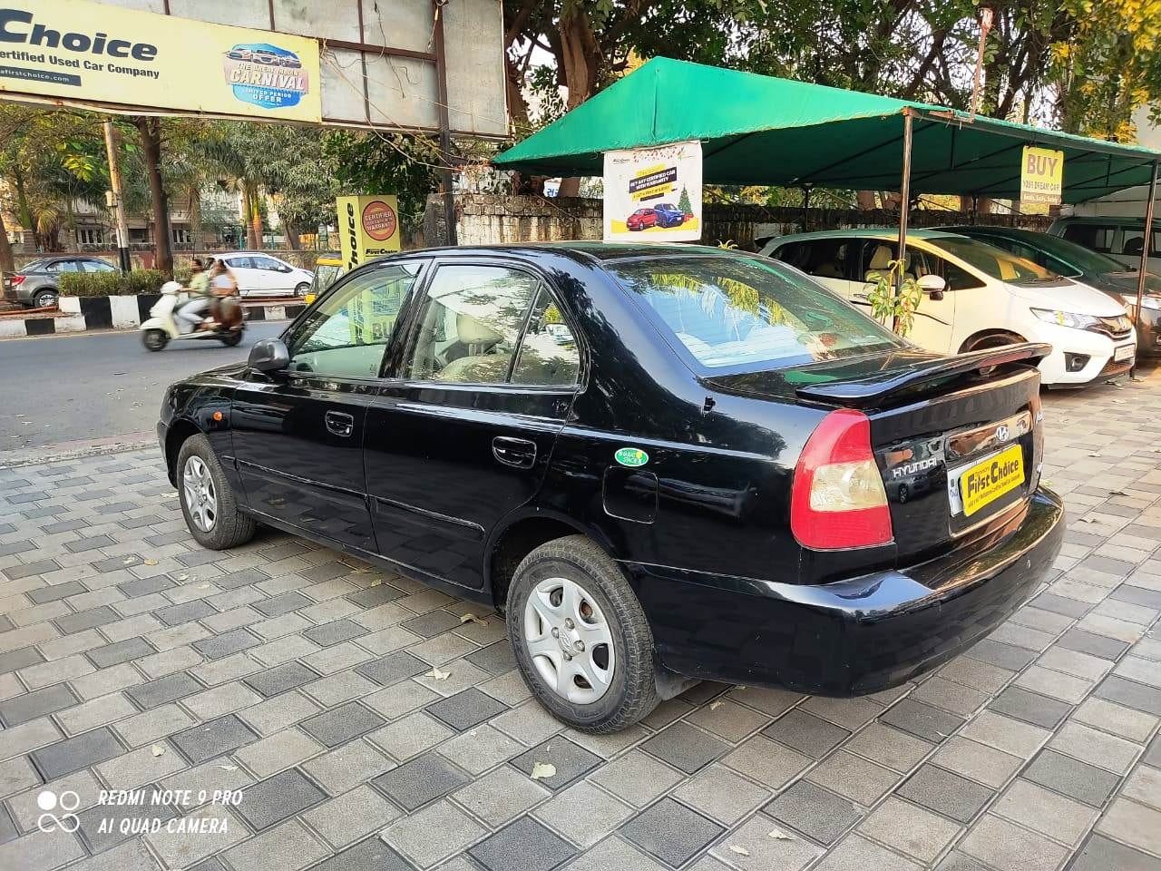 Accent image 6 Accent image 6