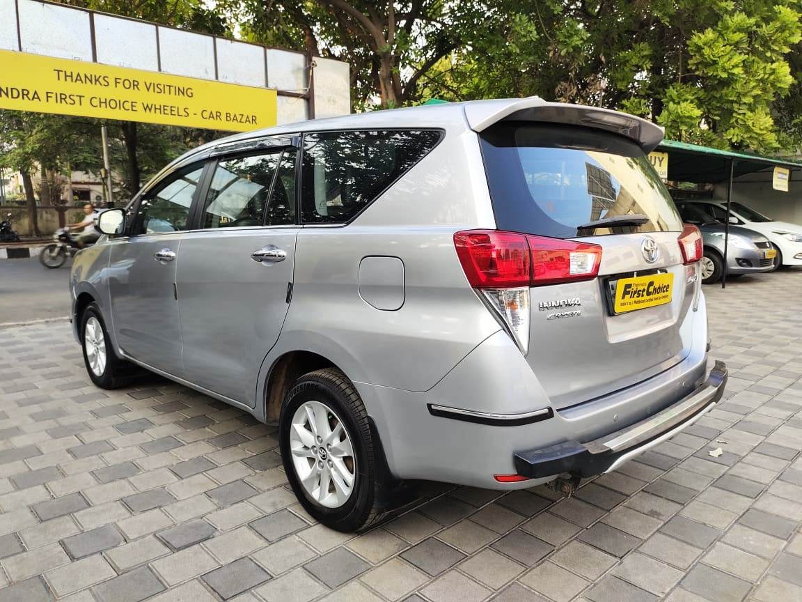 Innova Crysta image 5 Innova Crysta image 5