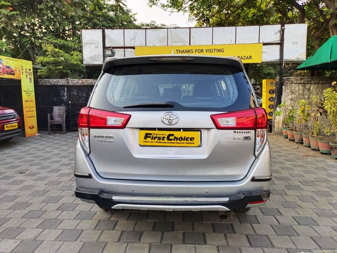 Innova Crysta image 7 Innova Crysta image 7