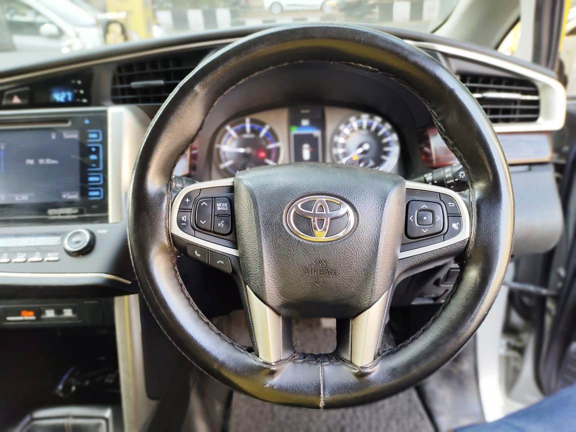 Innova Crysta image 13 Innova Crysta image 13