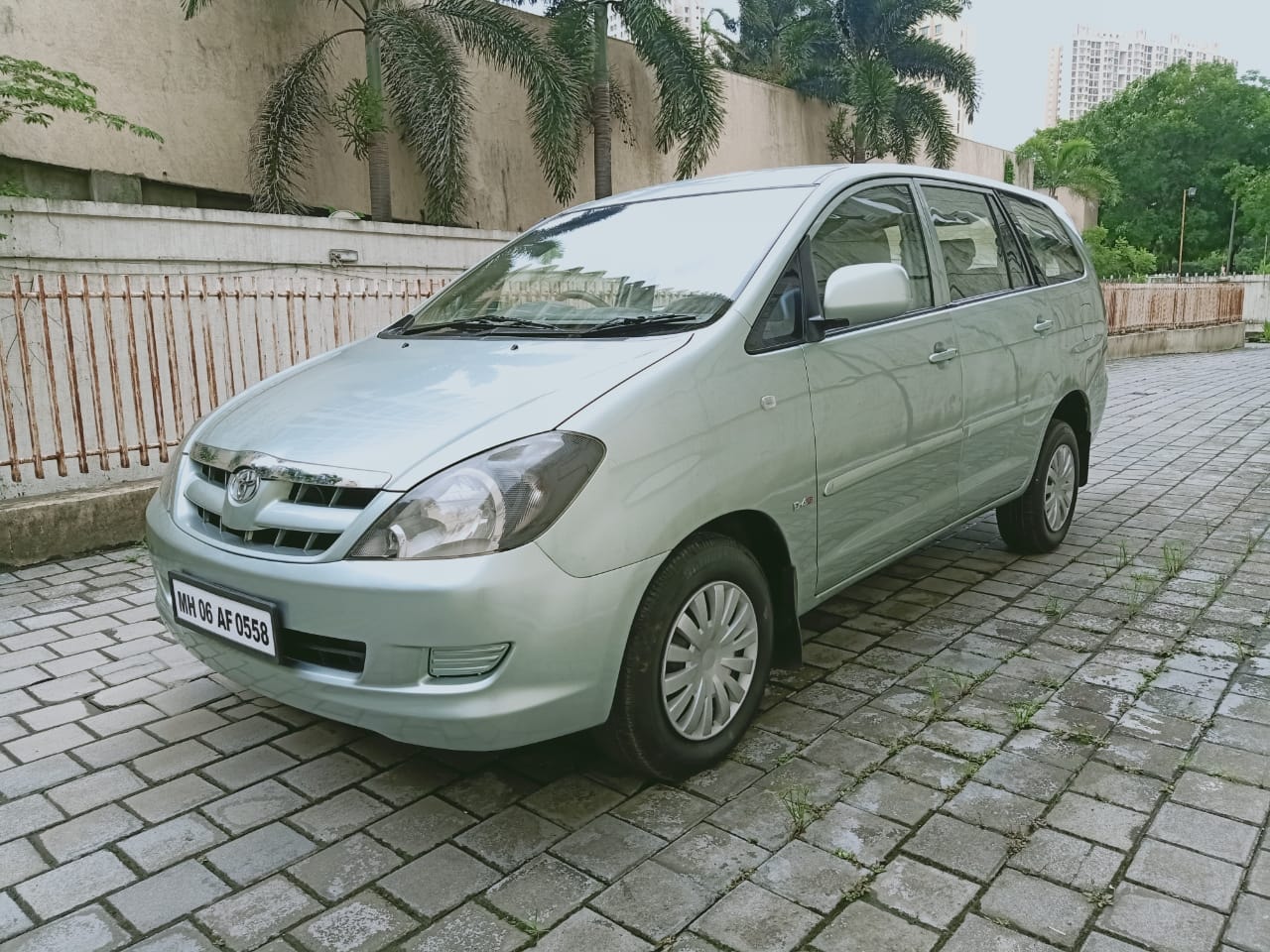 Innova image 1 Innova image 1