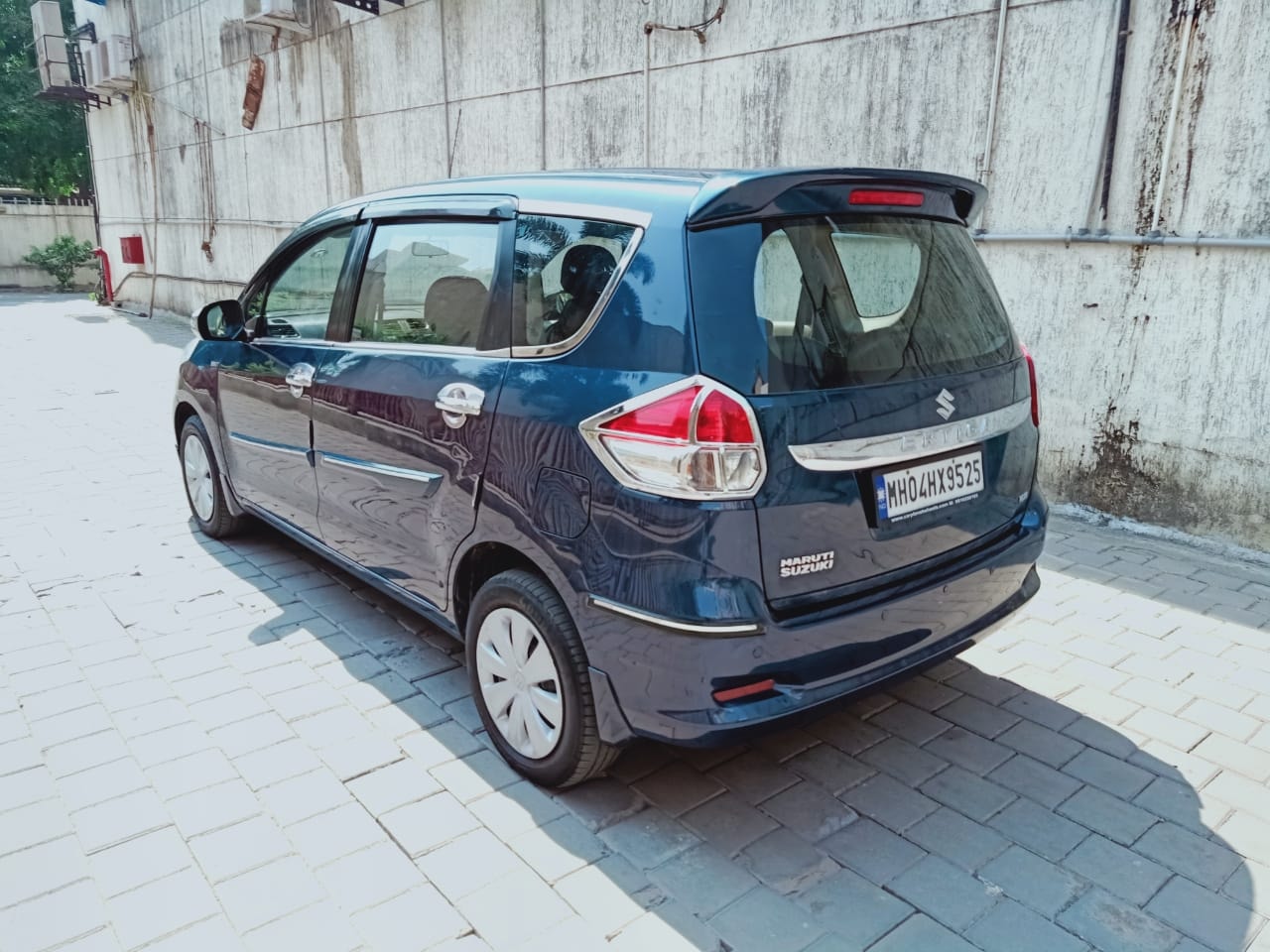 Ertiga image 8 Ertiga image 8