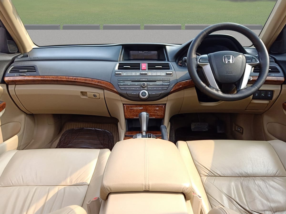 Accord image 4 Accord image 4