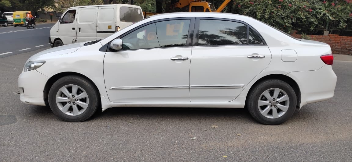 Corolla Altis image 9 Corolla Altis image 9