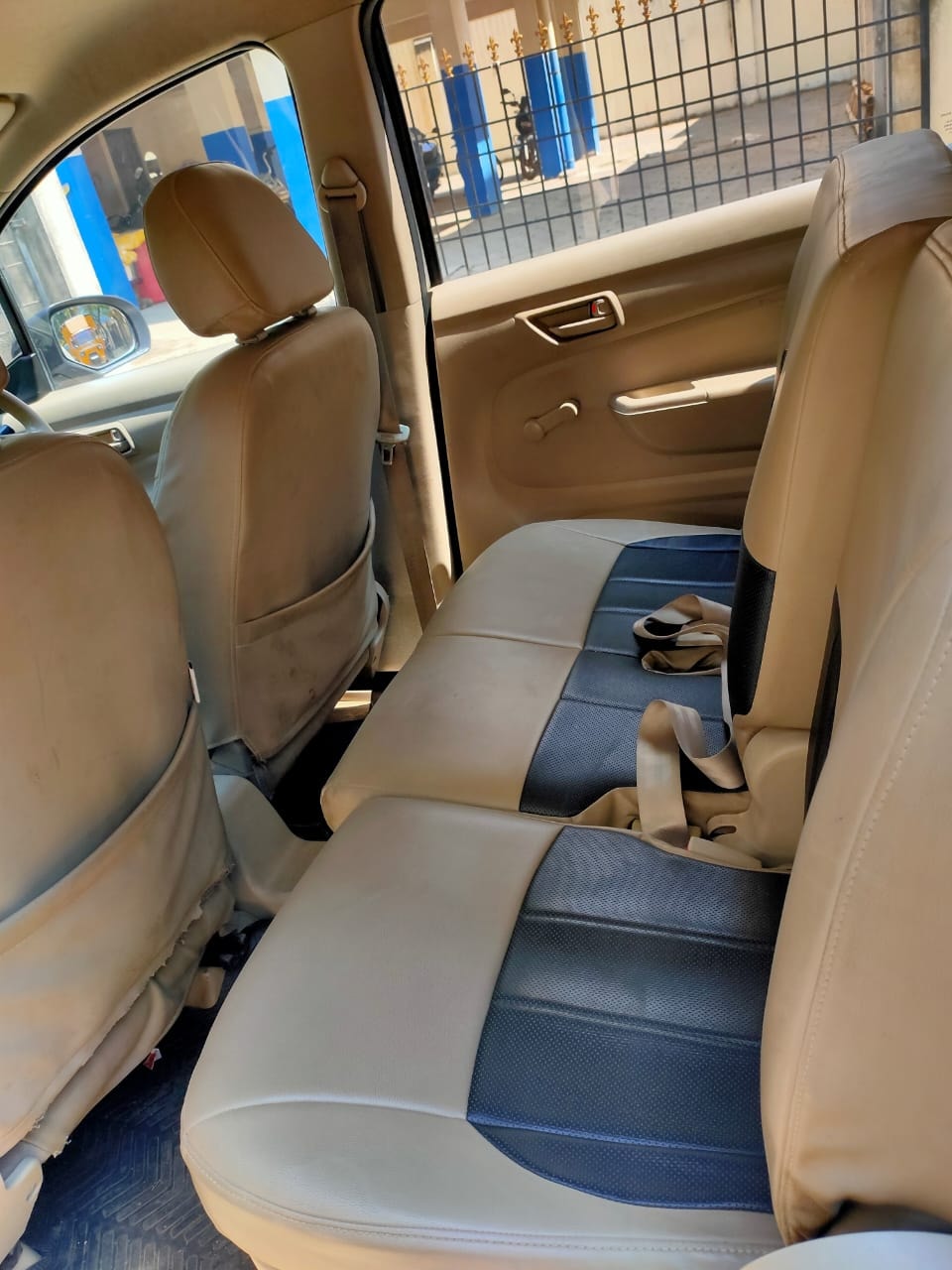 Ertiga image 4 Ertiga image 4