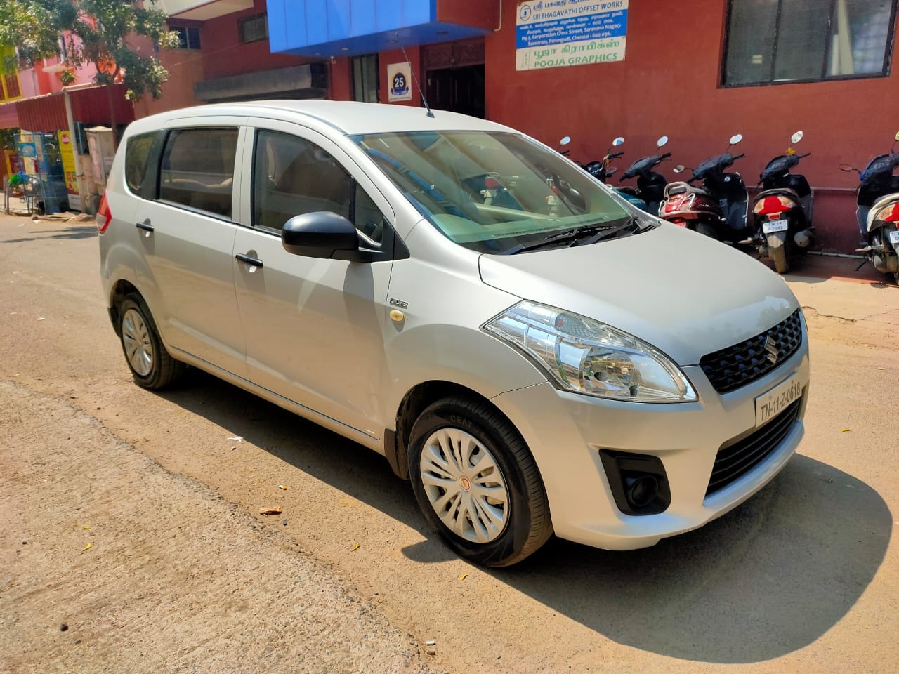 Ertiga image 10 Ertiga image 10