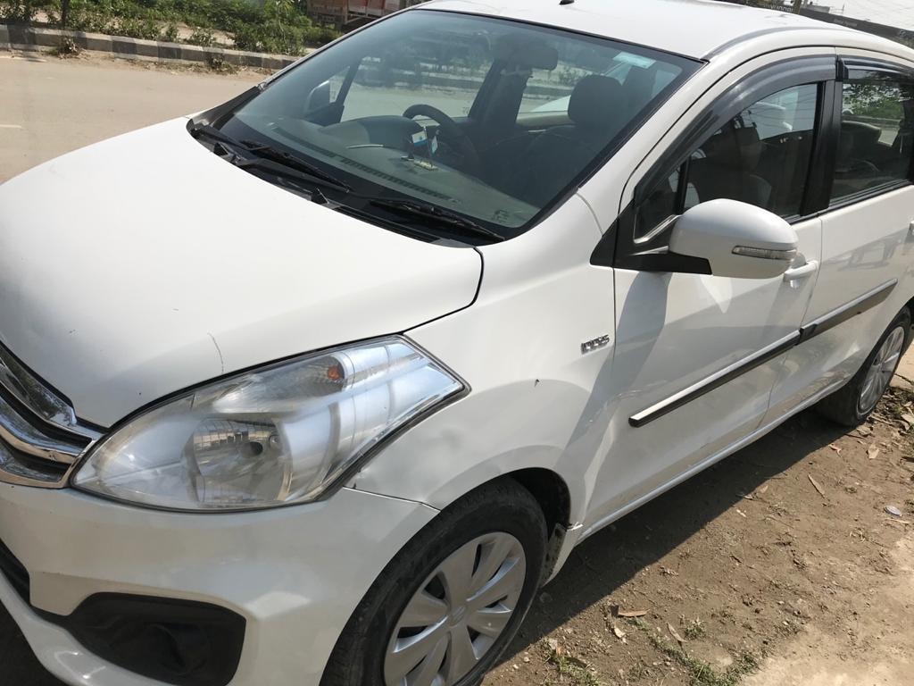 Ertiga image 1 Ertiga image 1