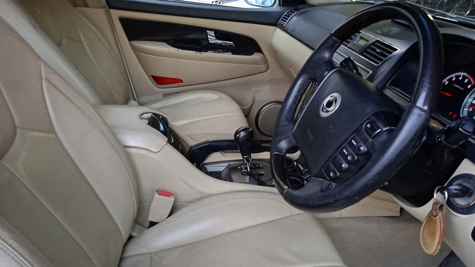 Rexton W image 19 Rexton W image 19