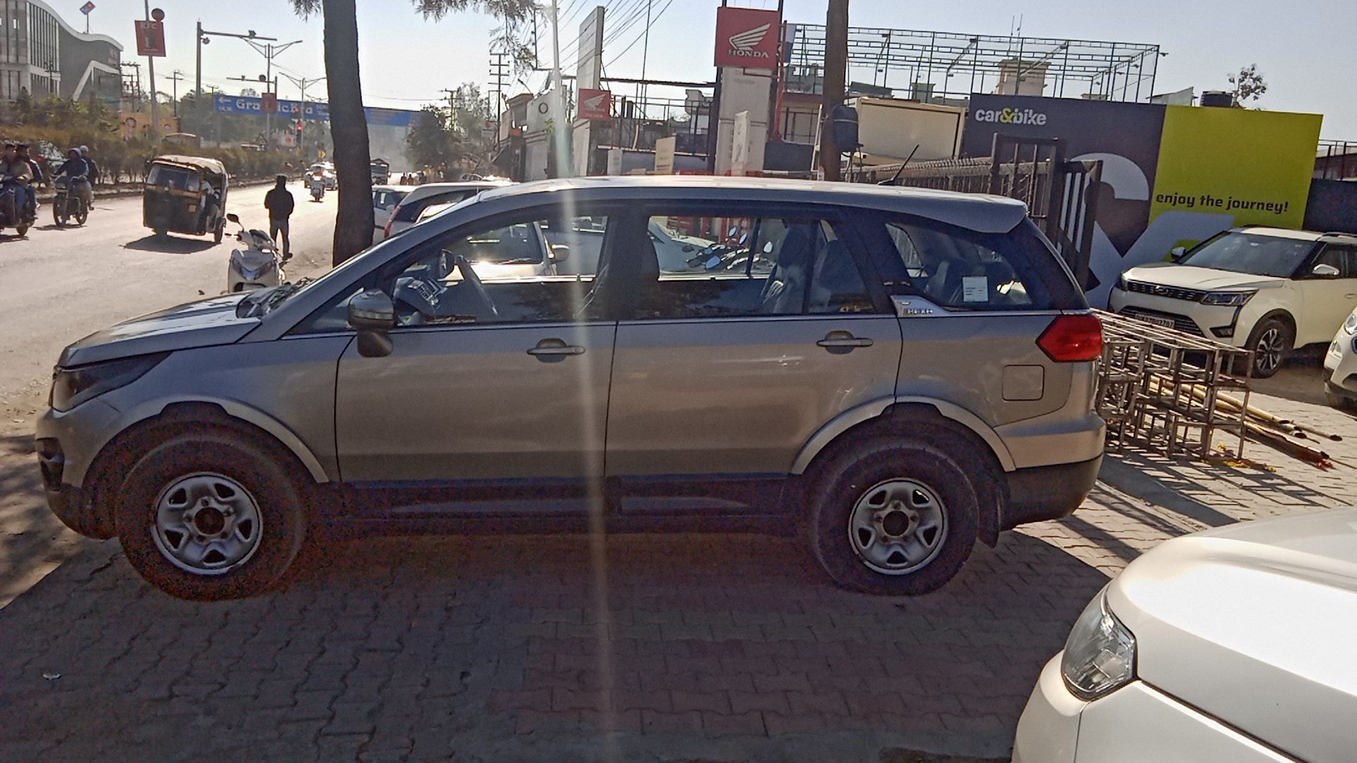 Hexa image 2 Hexa image 2