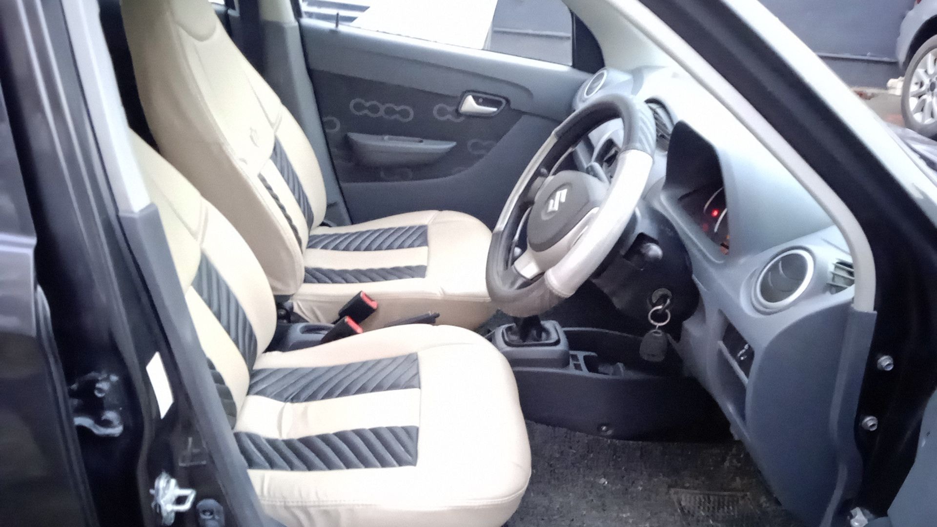 Alto 800 image 19 Alto 800 image 19