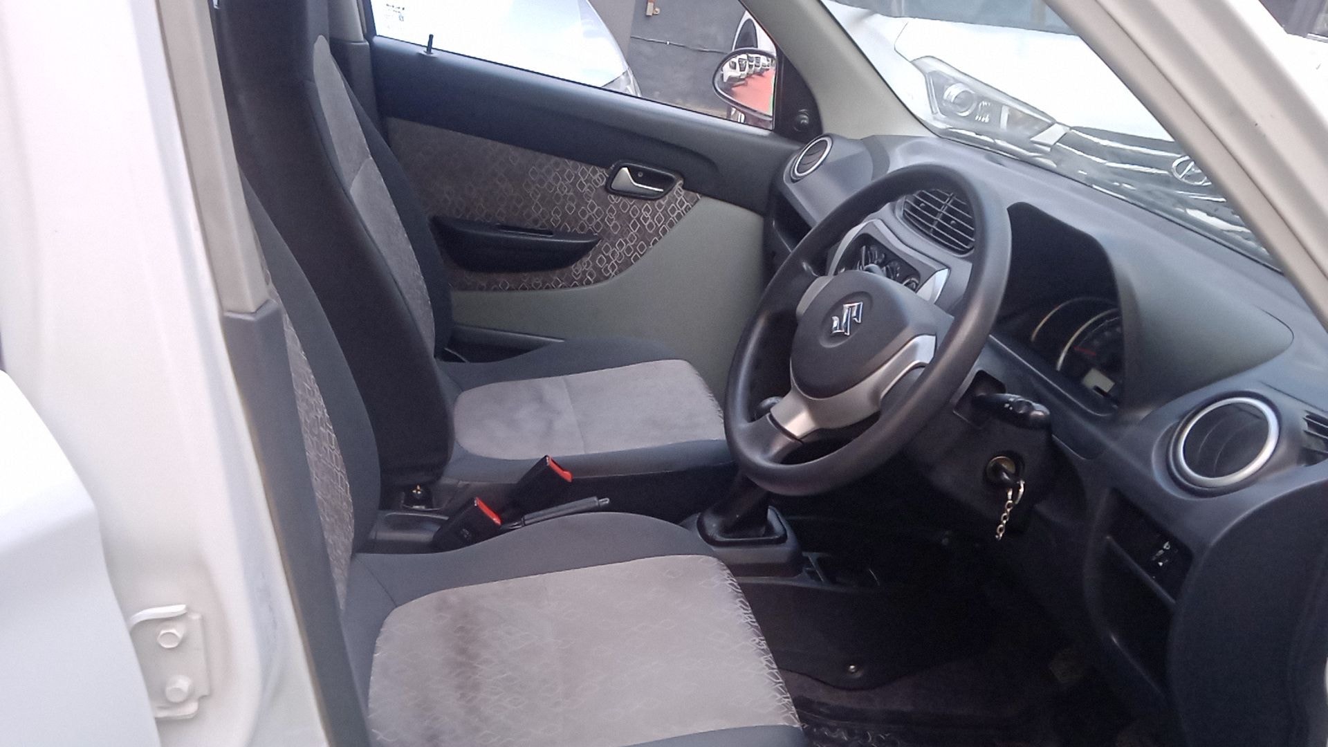 Alto 800 image 18 Alto 800 image 18