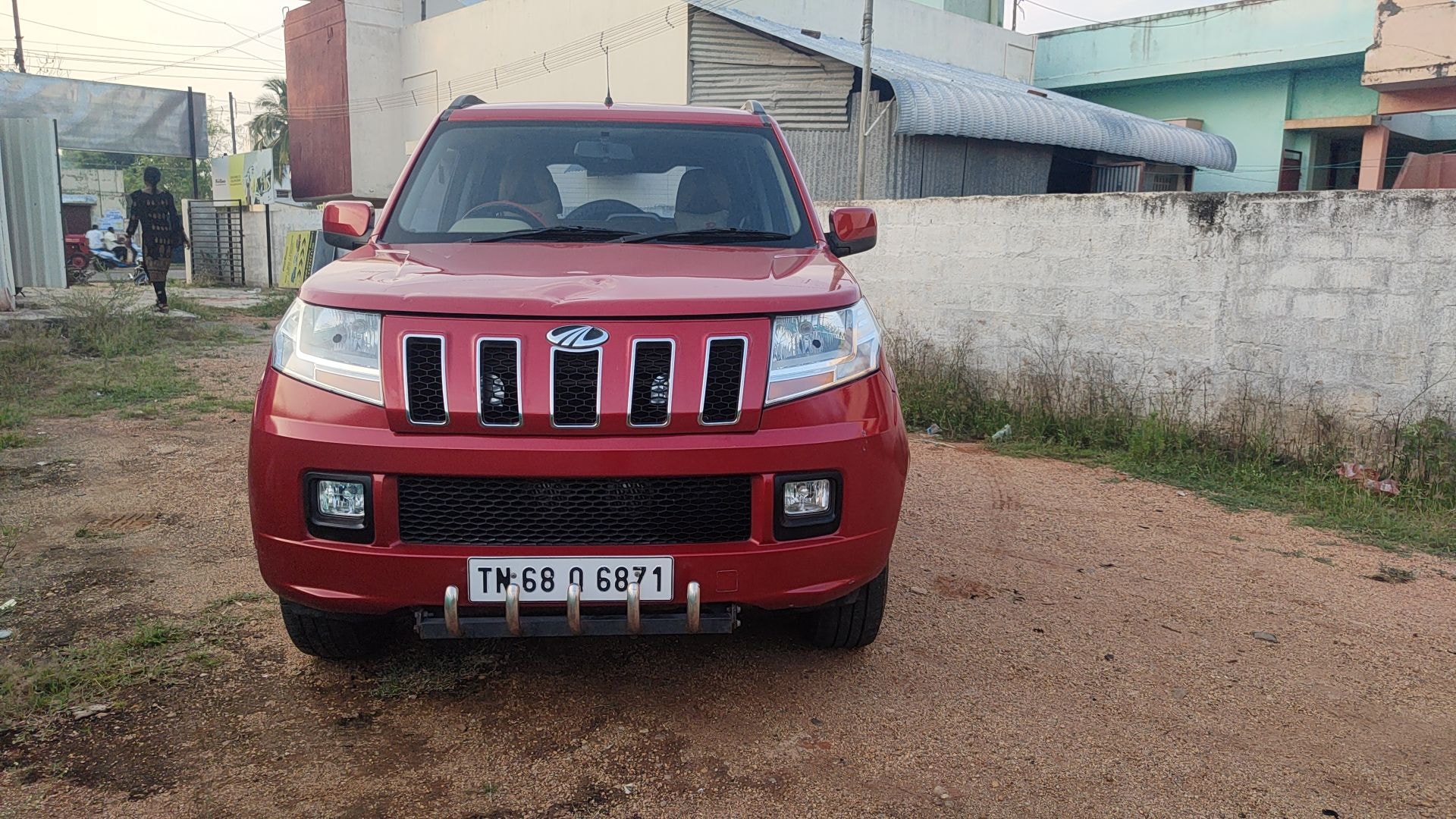 TUV300 image 10 TUV300 image 10