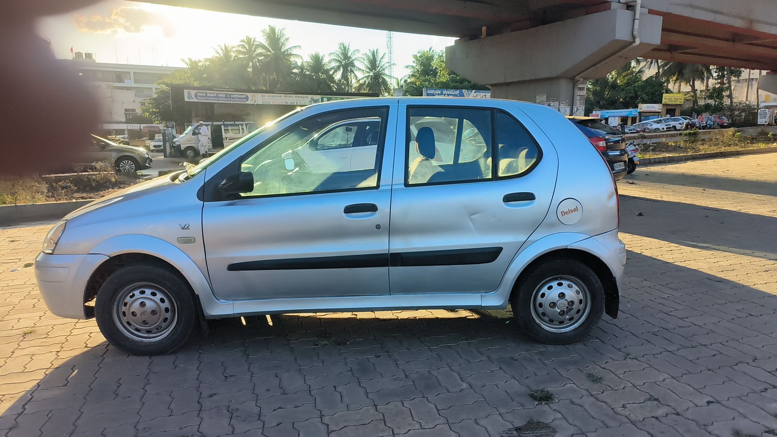 Indica V2 image 2 Indica V2 image 2