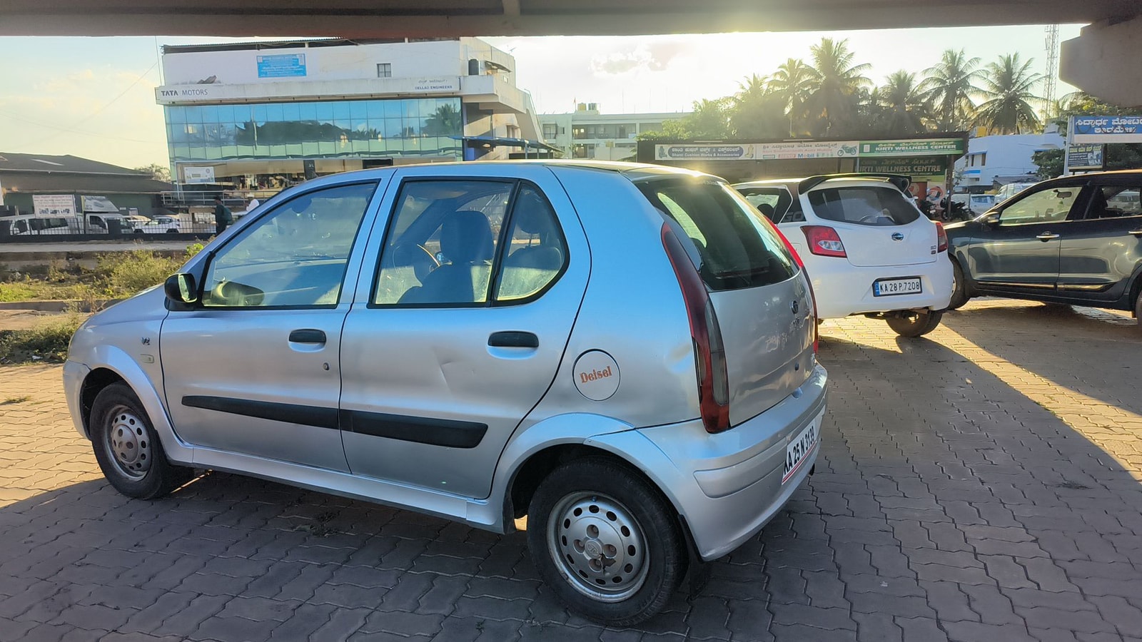 Indica V2 image 3 Indica V2 image 3